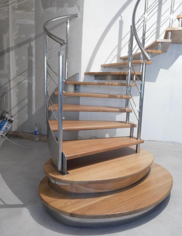 лестница на больцах