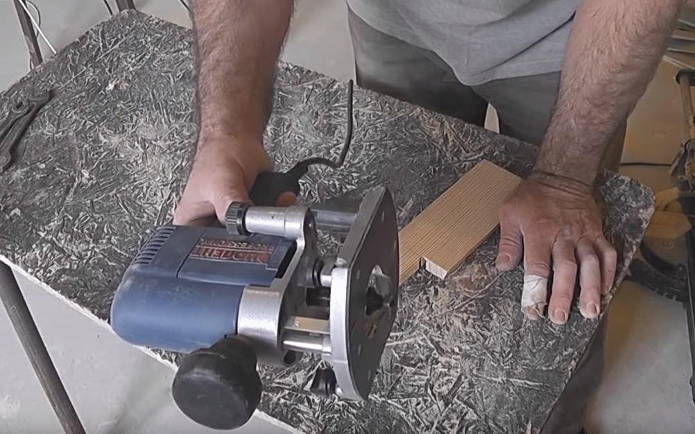 фрезеровальная машинка