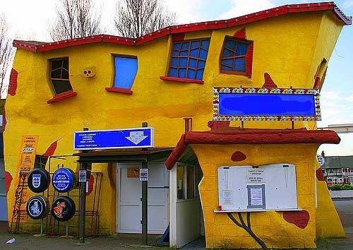 кривые стены