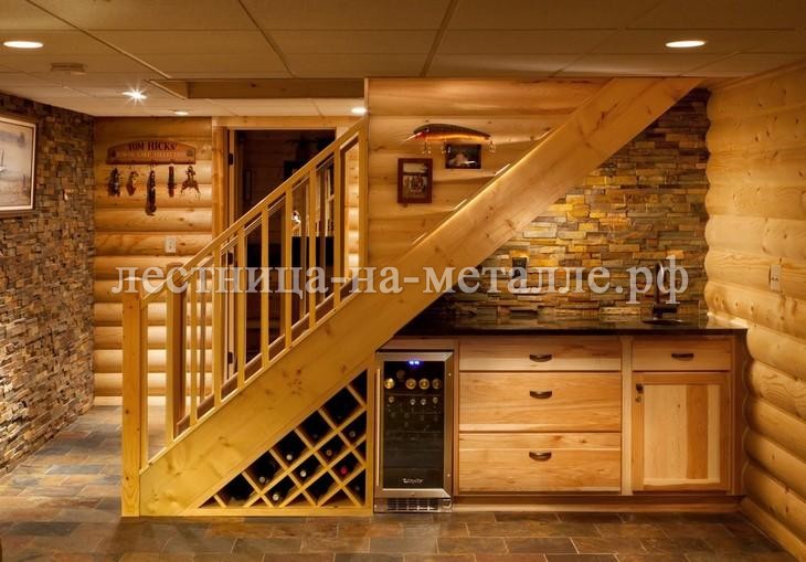 лестница в подвал