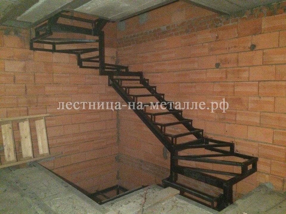 каркас лестницы